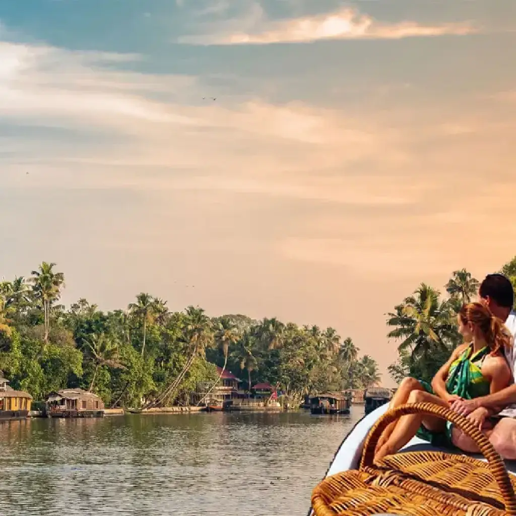 Affordable Kerala Honeymoon Deal with Houseboat Stay