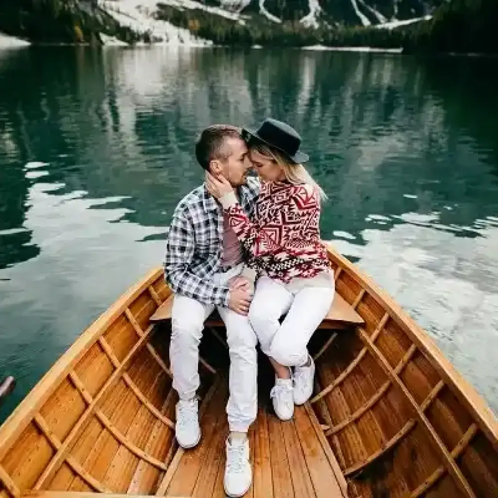 Best Kerala Couple Getaways – Romantic Backwater Boat Stay in Kerala